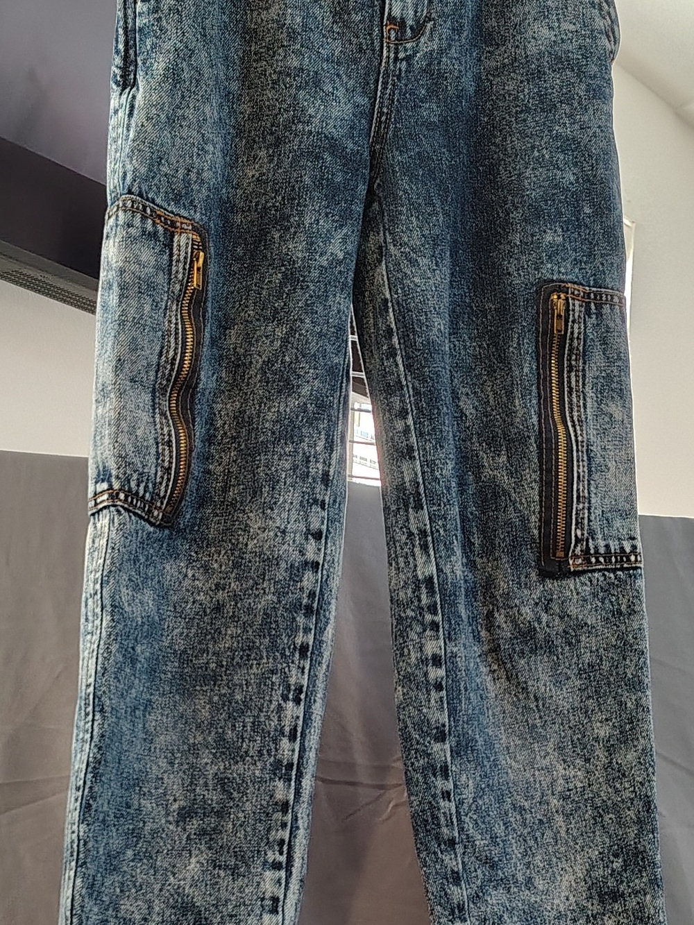 BDG Womens Acid Wash Blue Jeans with Zipper Cargo Pockets